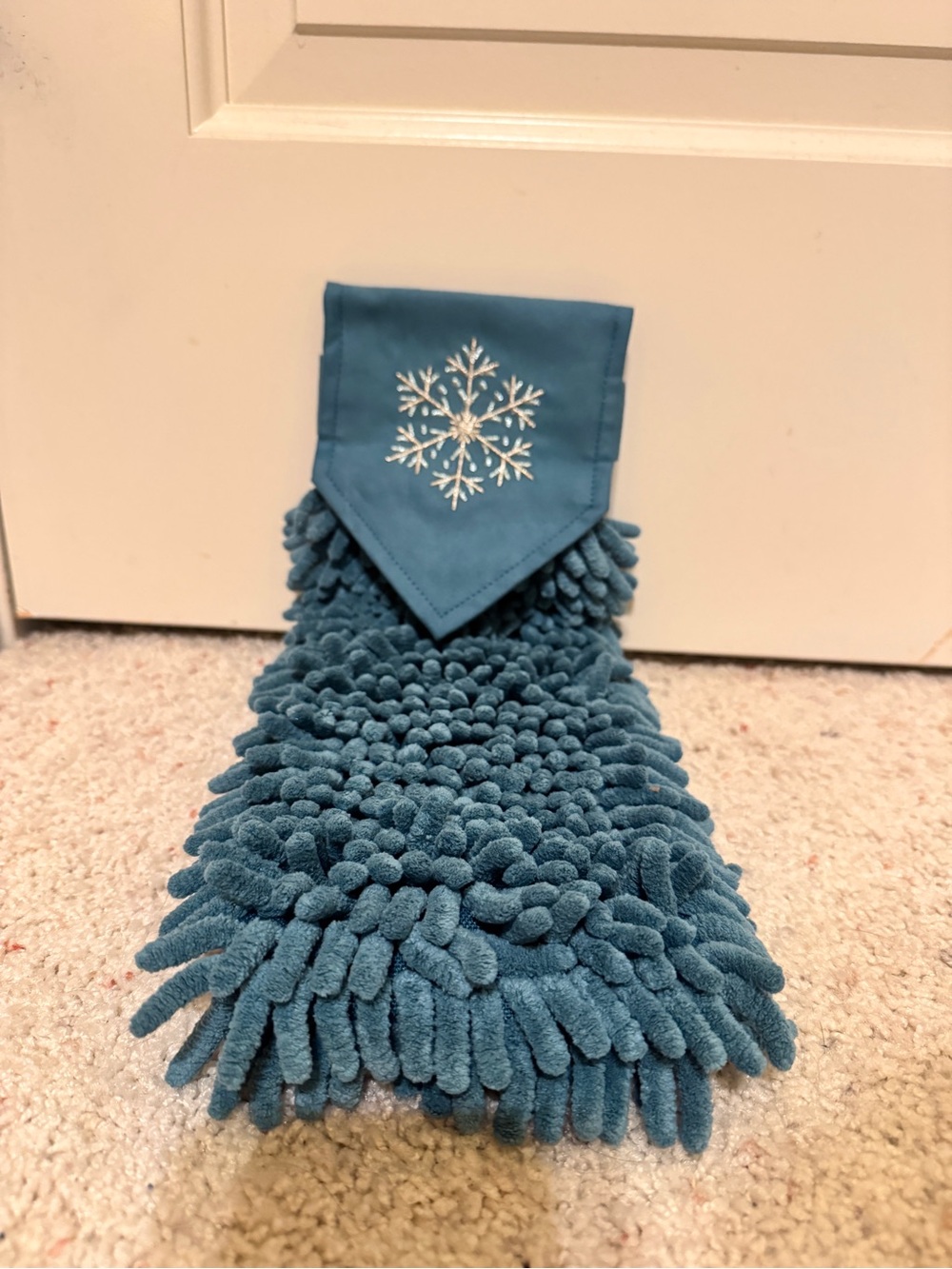 Chenille Hand Towel Snowflake Print